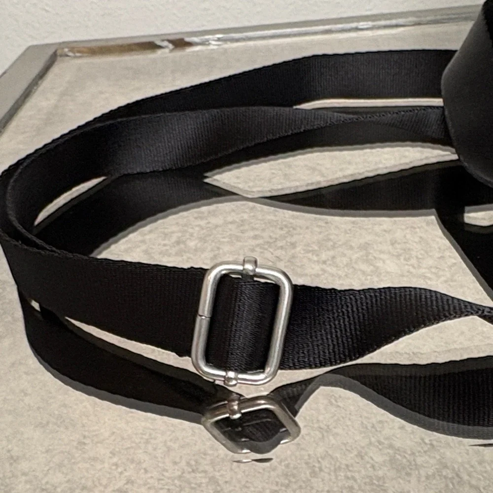 Baggallini RFID Crossbody Festival Bag / Fanny Pack - Picture 9 of 15